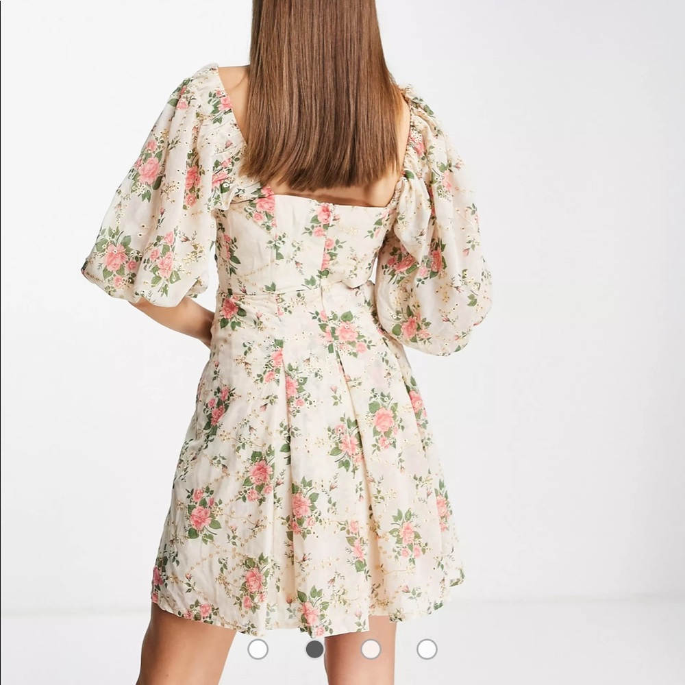 ASOS DESIGN premium cut out side mini dress in rose floral print broderie - Picture 2 of 4